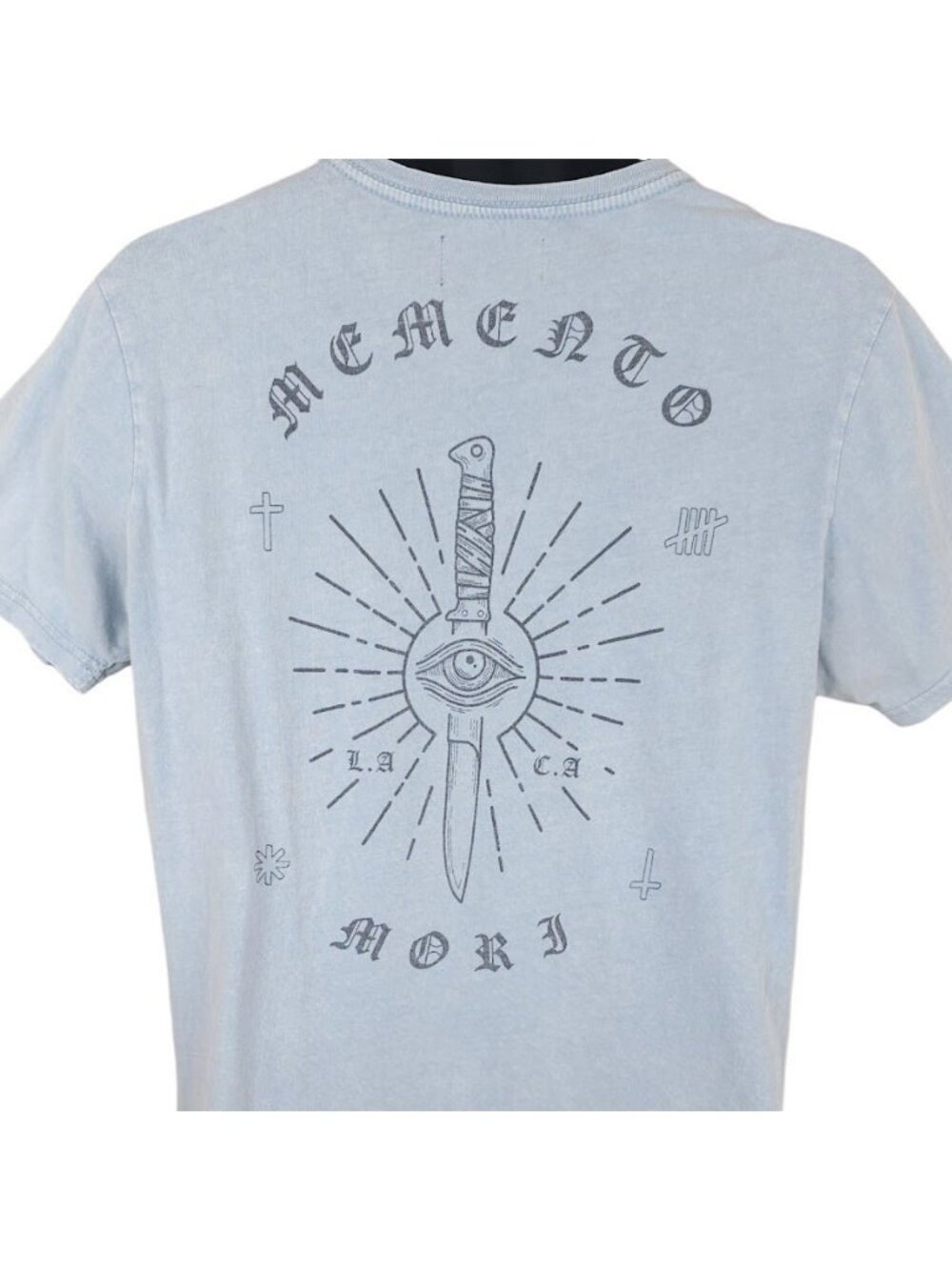 Memento Mori T Shirt Mens Size Large Blue Dagger Eye Pick Your Poison Cotton On